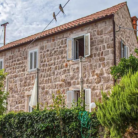 Maro & Baro - With Shared Terrace Baro