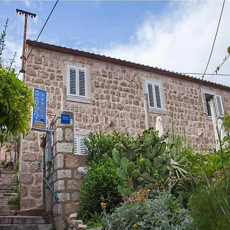 Maro & Baro - With Shared Terrace Baro Appartement *